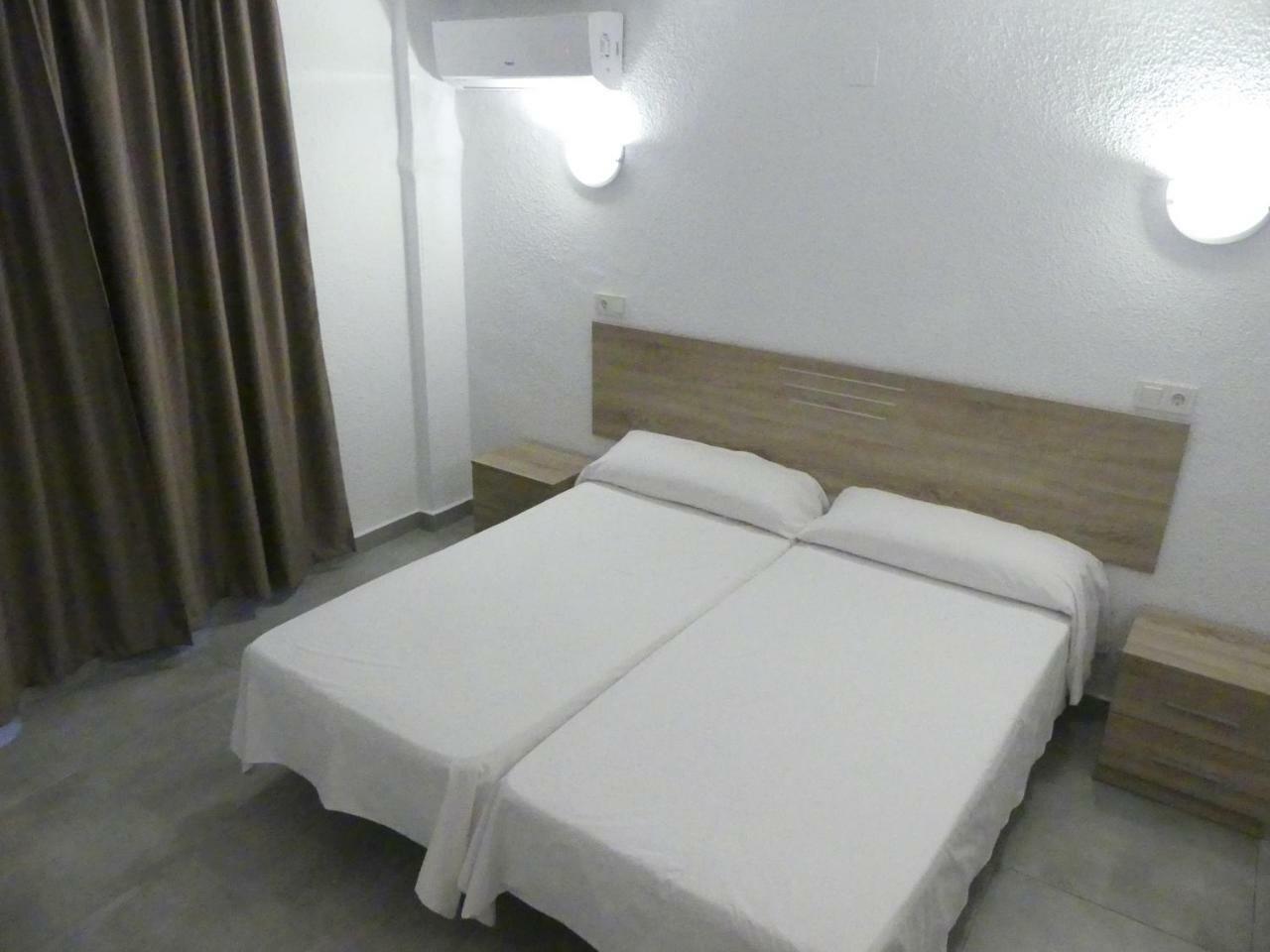 Centre Hotel 2*
