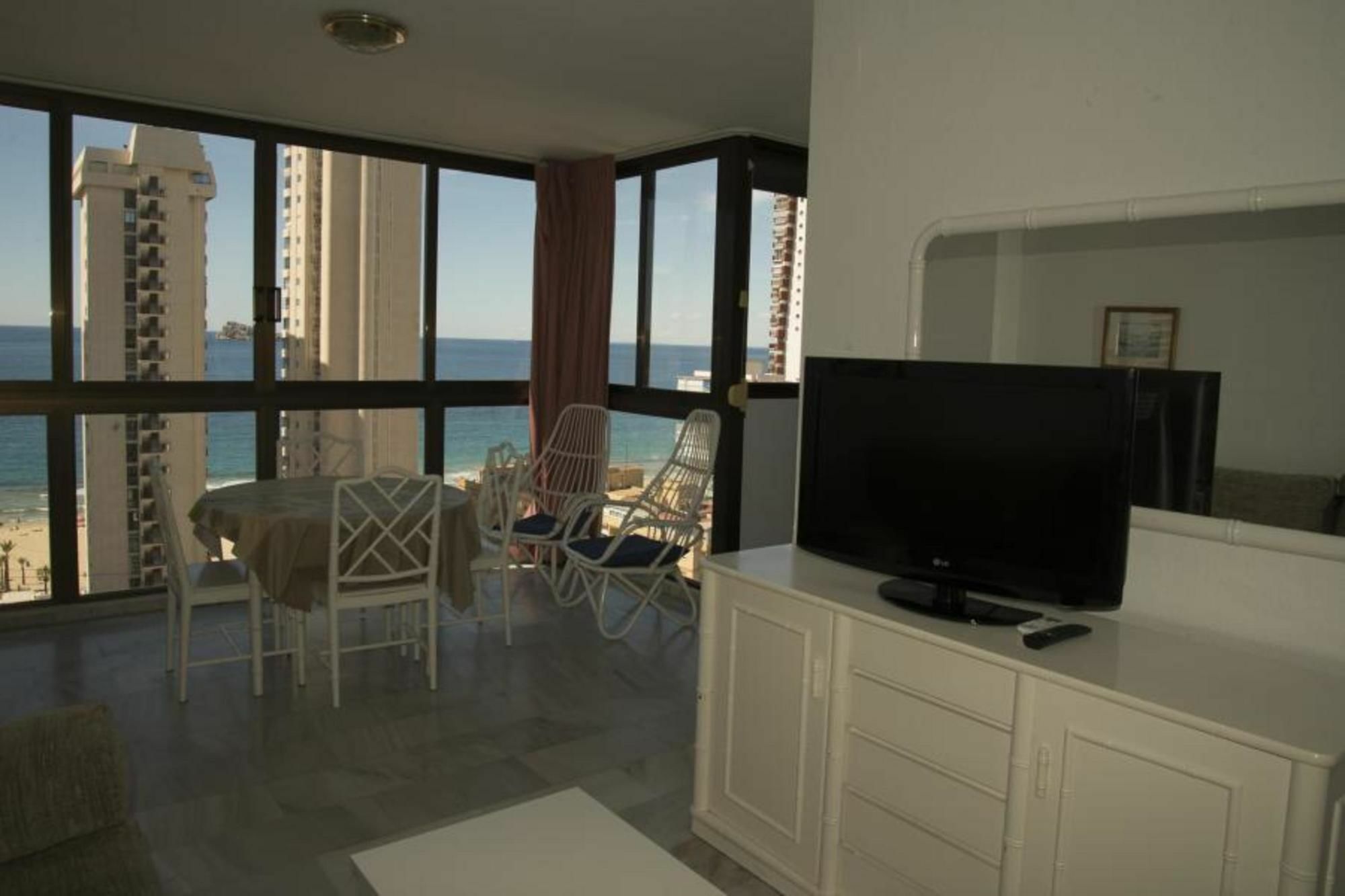 In Benidorm, Alicante 103103 By Mo