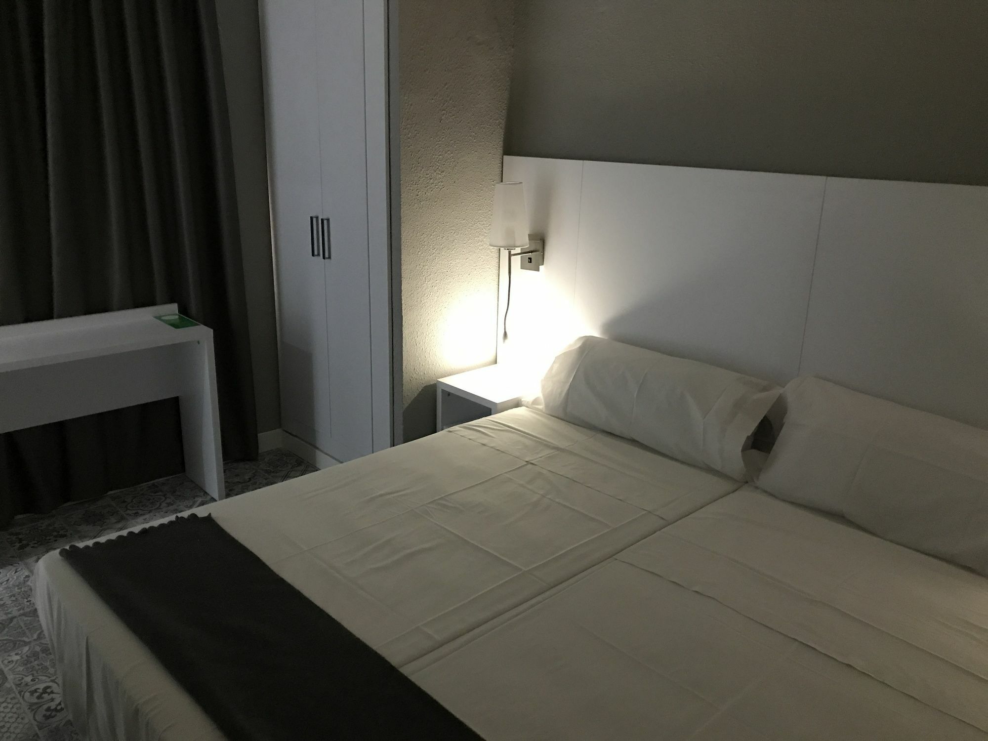 Benidorm Beach Hostel