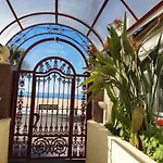 Benidorm, Las Damas, Primera Linea De Playa De Levante