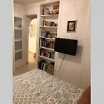 Cosy Apartment 5 Min From The Beach , Sea View