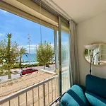 Estudio Poniente Seafront