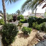 Villa Con Piscina A Un Paso De La Playa