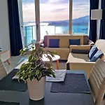 Skyline 26 Stunning Sea Views From A 2-Bedroom Apartment On The 26Th Floor
