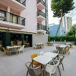 Apartamentos Palm Court