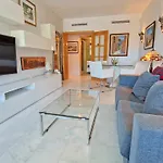 Apartamento soleado con terraza privada