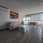 Precioso Apartamento Con Piscina En Benidorm