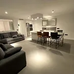 Estupendo Apartamento En Planta 22. 1ª Linea.