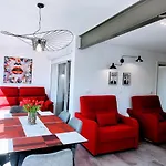 Casa Mi Lola
