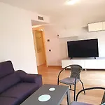Newly Renovated Two Bedrooms Apartment In Villa Marina