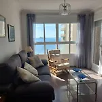 Piso En Primera Linea De Playa En Urbanizacion El Olivar