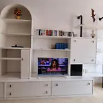 Atico Con Terraza Y 2 Habitaciones En Casco Antiguo