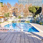 Las Damas 12-E Levante Beach