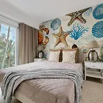 Benidorm Poniente Apartment On The Beach For 6