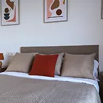La Casa De Los Arcos