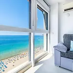 Santa Margarita Deluxe 14-C Levante Beach