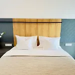 Terra Luxury Apartments Seafront Coblanca 8