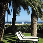 Apartamentos María Cristina Beach