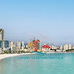 Luxurious Newly Renovated 2 Bedroom Condo By The Beach