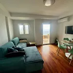 Apartamentos Coastal Haven