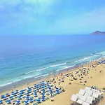 Primera Linea De Playa- First Line Beach