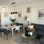 Oasis Cala Alta New Apartment 120Qm Free Parking, Pool, 2 Bath, 3Bdr, Wi-Fi, Air-Condit