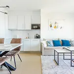 Intempo Sky Apartments 205