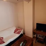 Apartamentos Casa May 2 - Centro Benidorm- Solo Mayores De 30 Anos Y Familias