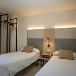 Dynastic Rooms Apartments