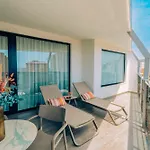 Marina Resort Benidorm - The Original Benidorm Vibe