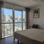Piso De 4 Dormitorios A Pie De La Playa Levante