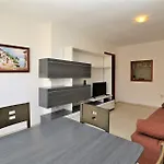 Apartamento Mariscal 11-A