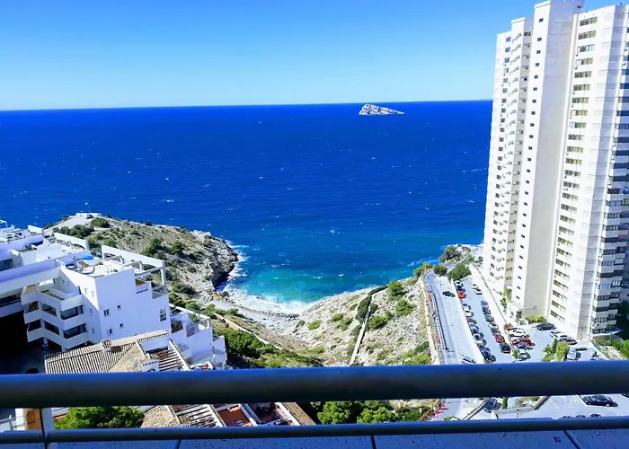 Dos Calas 13B levante beach
