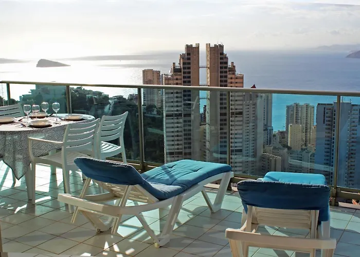 Skyline 26 Stunning Sea Views From A 2-Bedroom Apartment On The 26Th Floor
