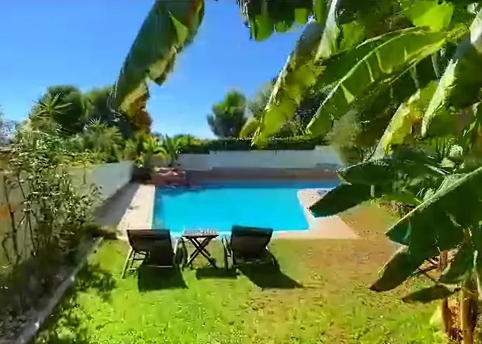 VILLA Bed&Breakfast - kitchen, Pool, Barbecue&Large garden
