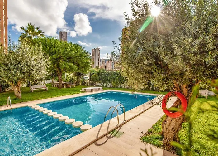 Awesome Apartment In Benidorm With Kitchen