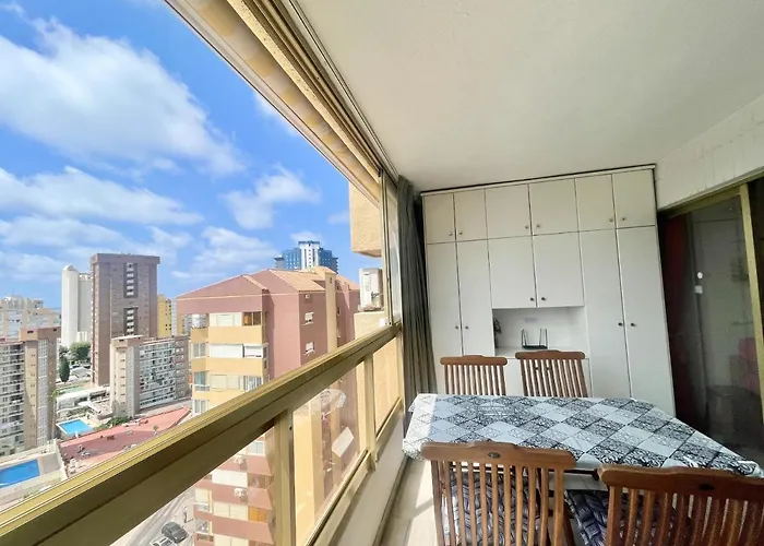 Ciguena Pool And Wifi Apartment