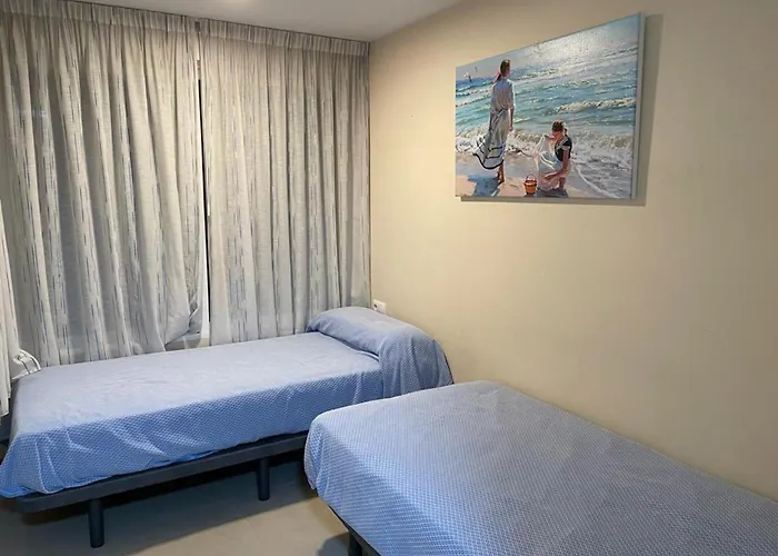Miramar Seafront Levante R596