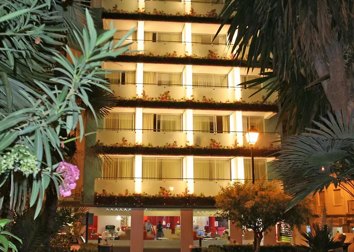 Hotel Oasis Plaza