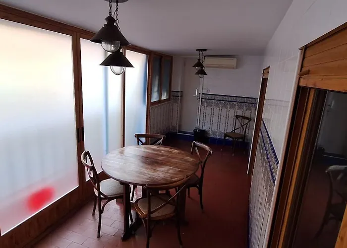 Apartamentos Casa May 2 - Centro Benidorm- Solo Mayores De 30 Anos Y Familias
