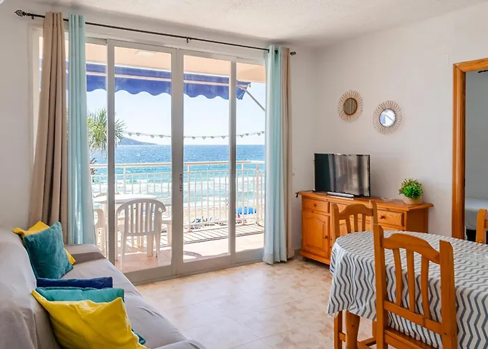 Levante Beach Apartments By Mara Boutique