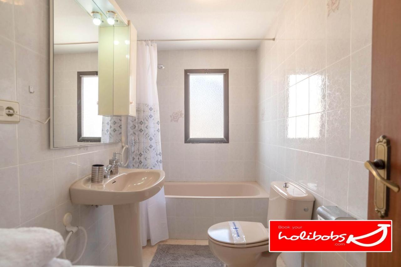 Apartment Perfect Family Getaway With Free Parking And Spacious Balcony L Pool L Sleeps 4 L Free Netflix And Wifi L Free Welcome Pack L Auge Benidorm