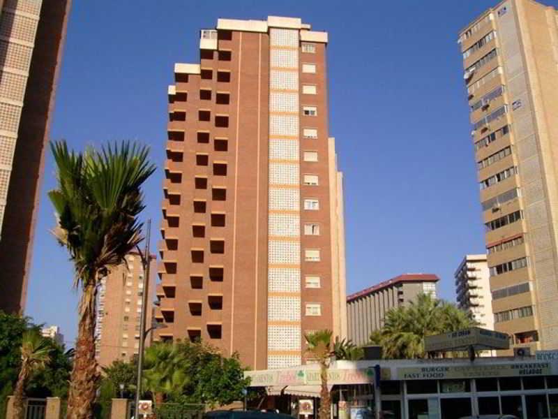 One By Mc – Edf. Trébol *