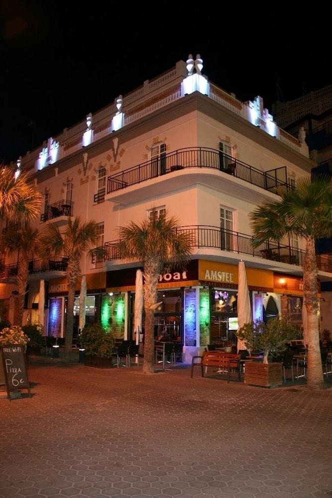 Senabre Palais