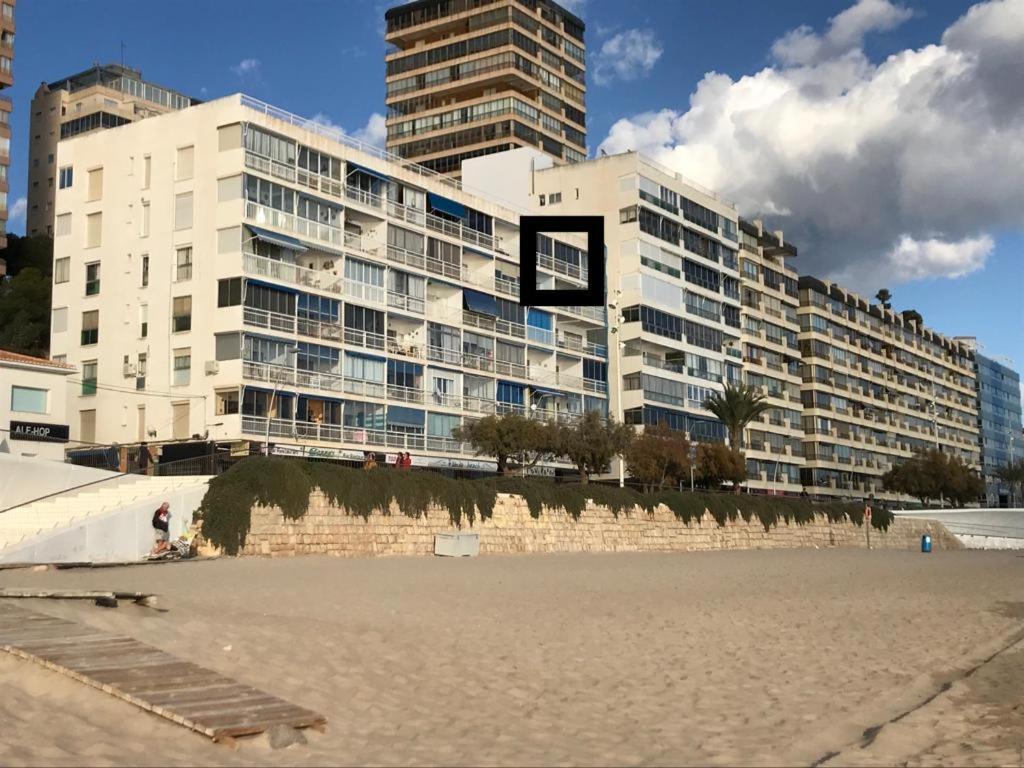 Apartamento Los Fernandos, 1st Line Beachfront Poniente, 2 Bedroom Ocean Terrace Benidorm