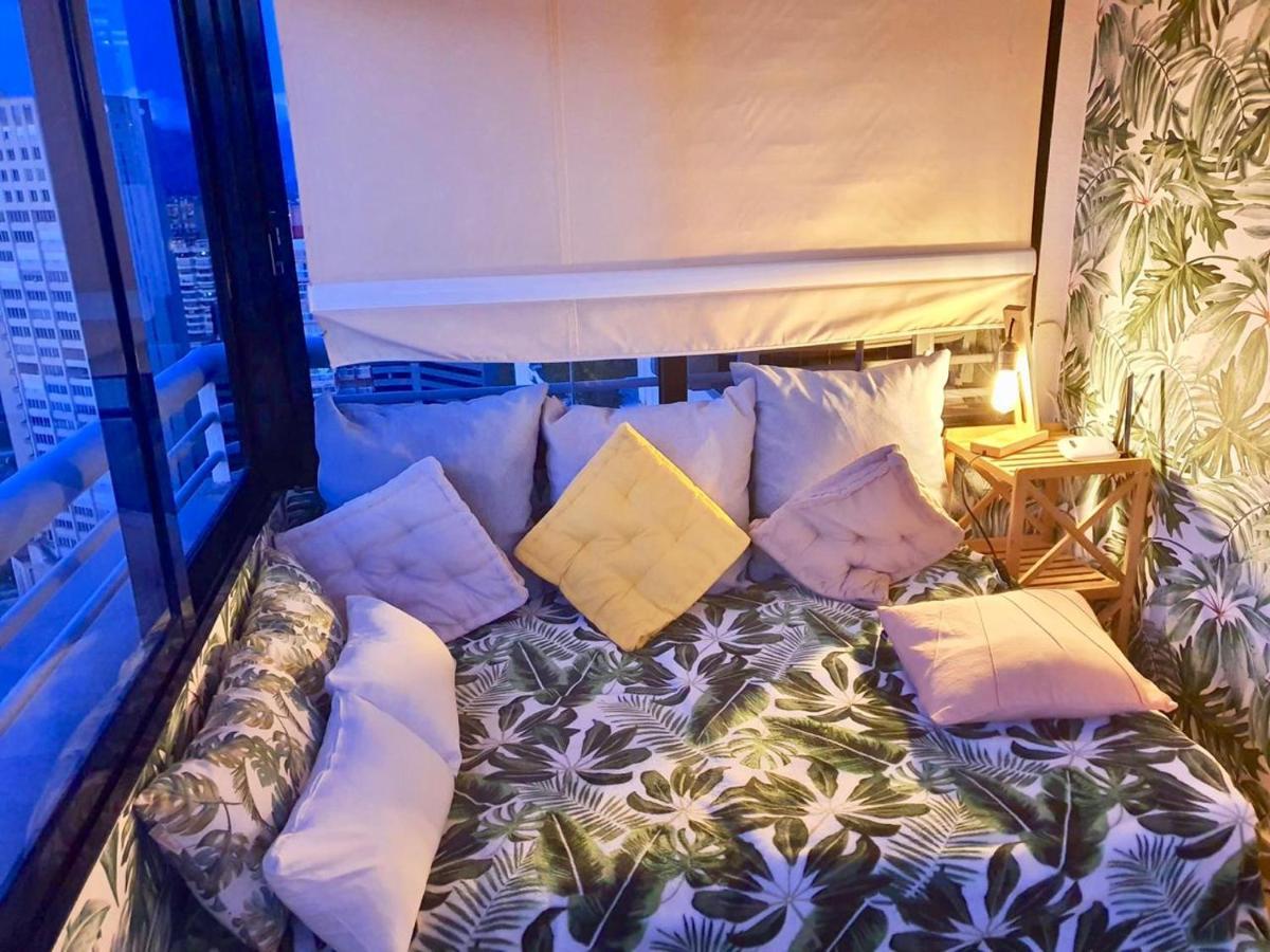 с видом на море и горы Apartment Benidorm