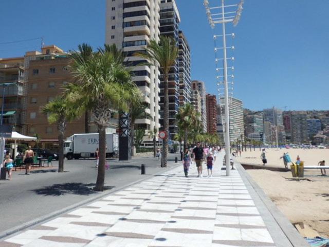 Disponible En Abril-wifi-3hab, 6 Pers, -piscina, Aire Acondi-parking Opcionable Extra