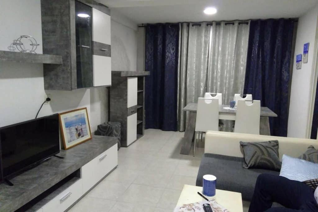 Moby Dick 6b Apartment