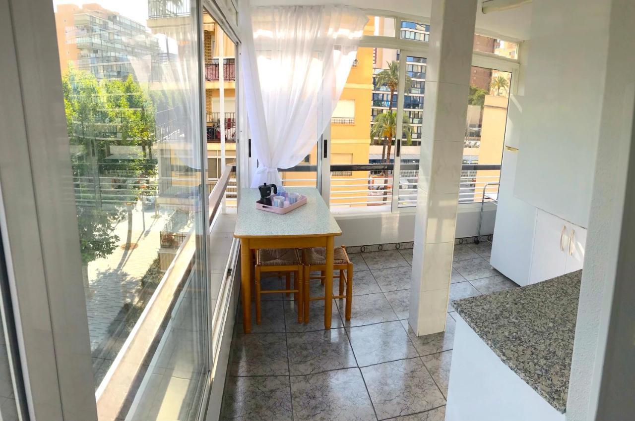 En Plaza Triangular Y Muy Cerca De La Playa Apartment Benidorm