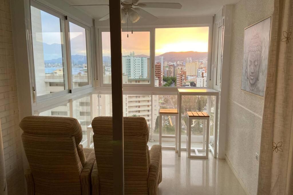 Ideal 2 * Benidorm